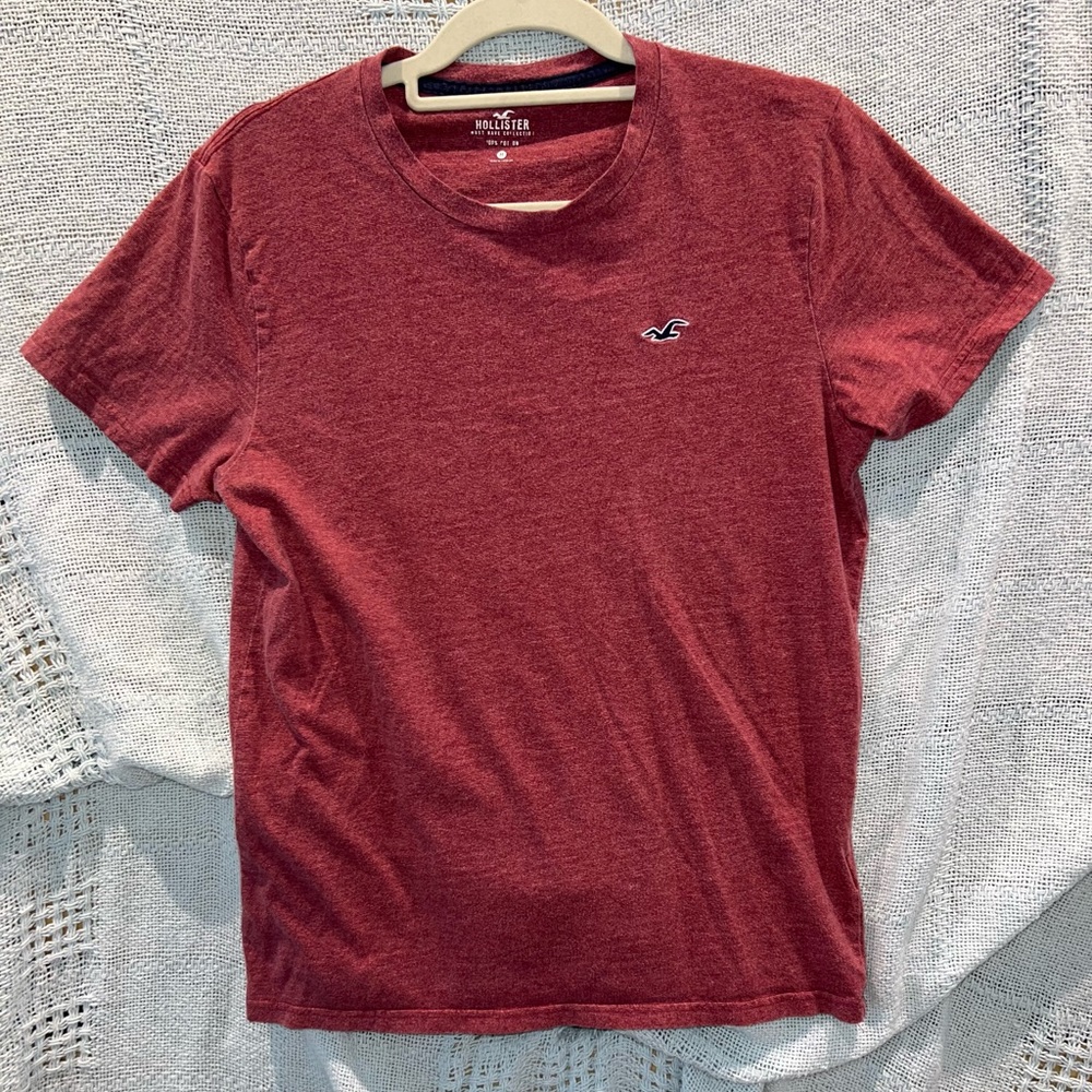 Hollister Crew Neck Tee